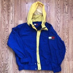 Tommy Hilfiger Jacket windbreaker really new.